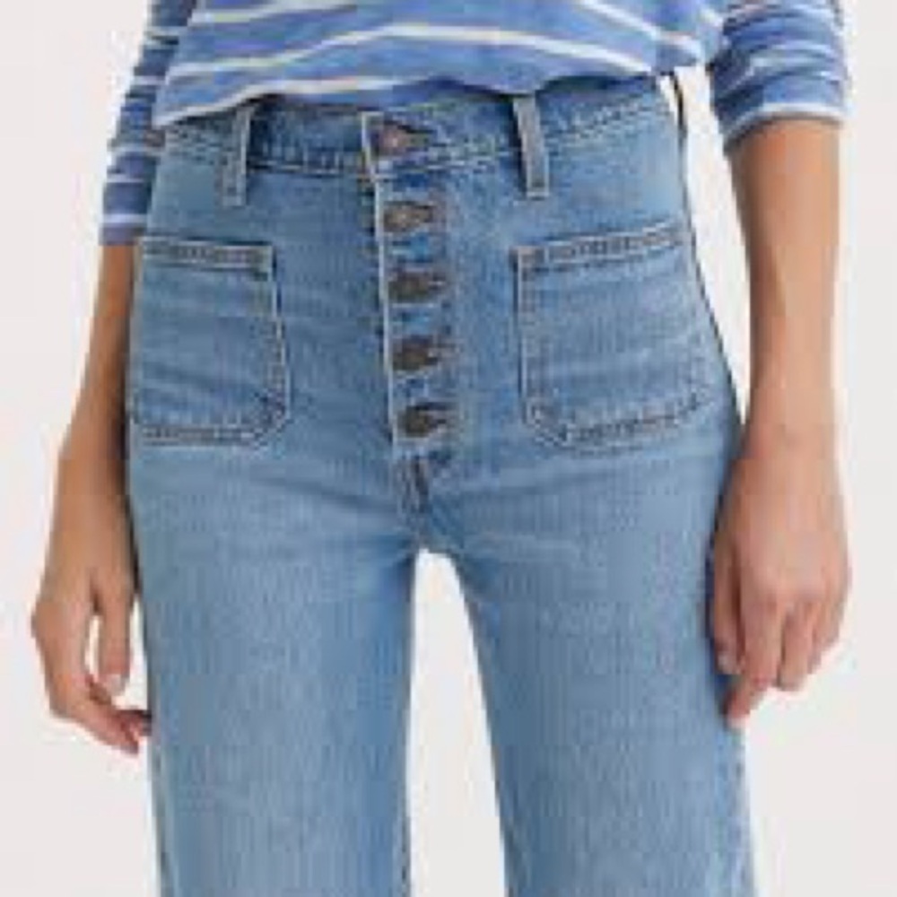 Levi's Premium Ribcage Jeans - Picture 2 of 9